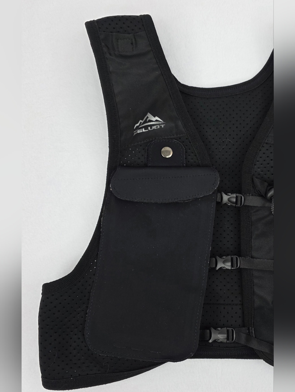 Zeludt Black Trail Running Vest with Front Pockets - Picture 3 of 7